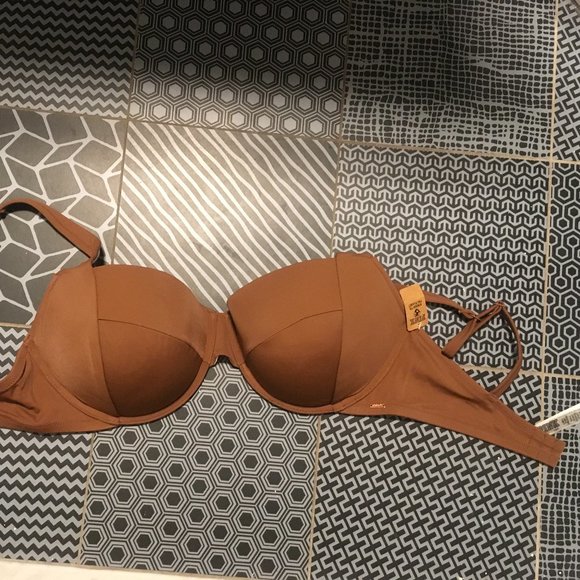 Swimsuit top - Picture 3 of 4